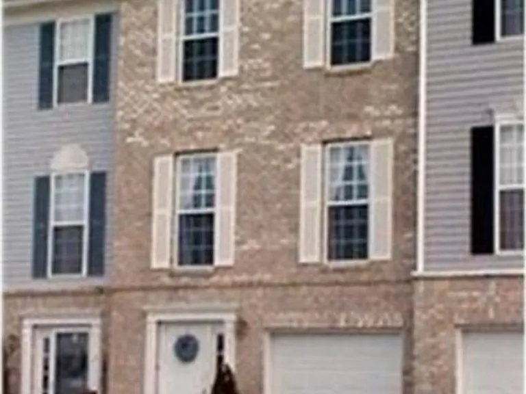 11 Demaret Ct — Photo 1