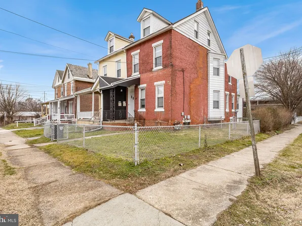 38 Chestnut St, Darby, PA 19023