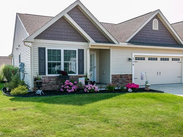 210 Nautical Way Unit 42, Fairport Harbor, OH 44077