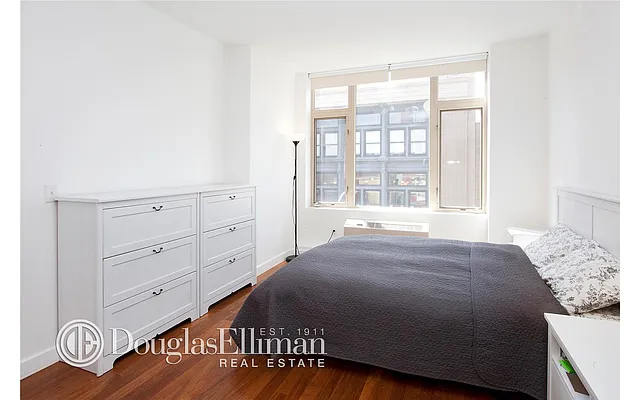 Rented by Douglas Elliman | media 34