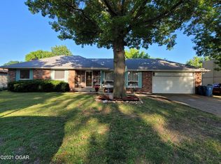 3938 College View Dr, Joplin, MO 64801