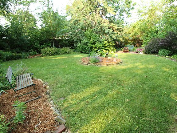 4th image of 1308 River Dr