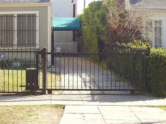 Auto Gate