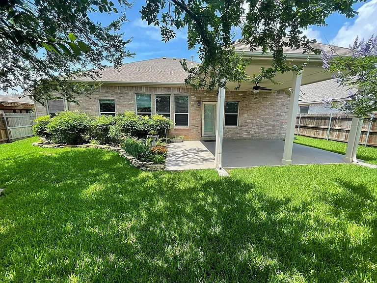 2602 Hearthside Ln — Photo 12