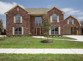 2405 Apache St, League City, TX 77573