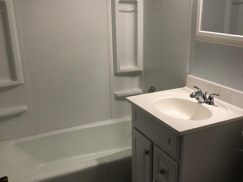 1st image of 9820 W 153rd St