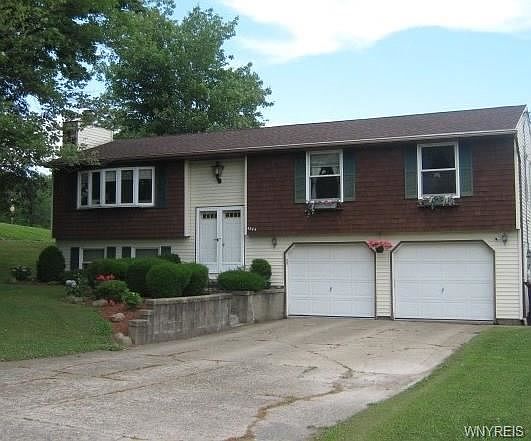 1st image of 4344 Mary Dr