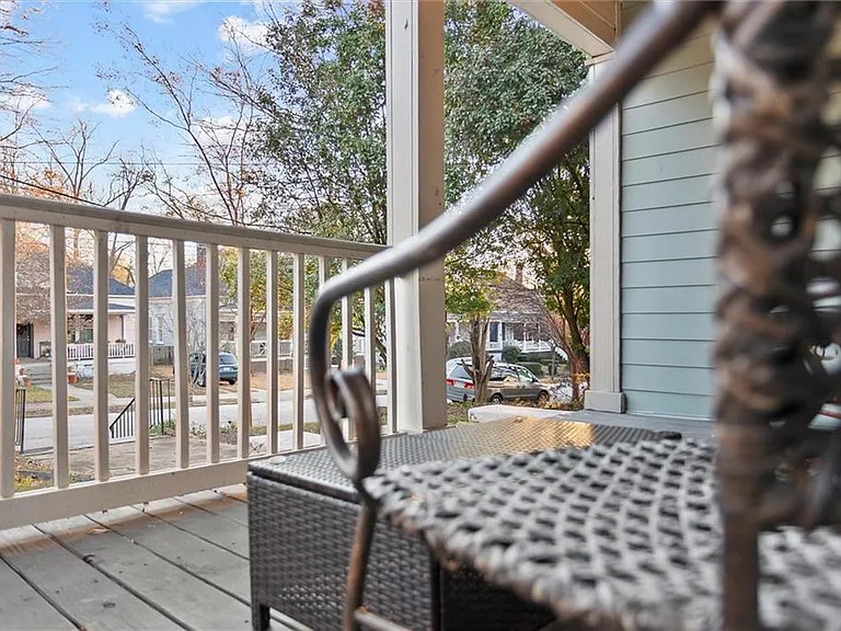 867 Beecher St SW — Photo 5