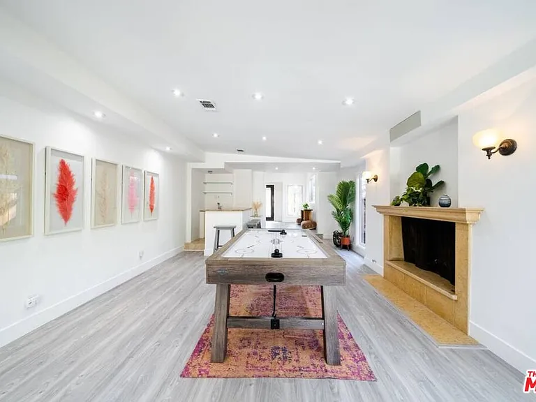 11331 Isleta St — Photo 14