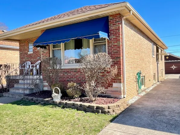 9333 S Avers Ave, Evergreen Park, IL 60805