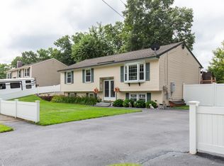 12 Ronnie Dr, Nashua, NH 03062