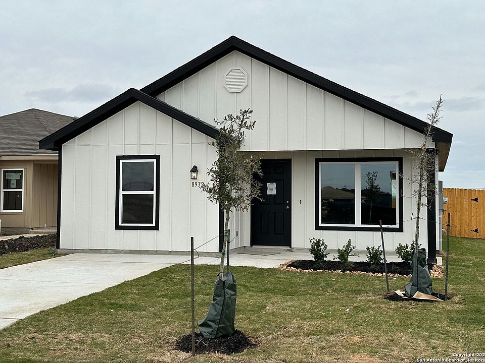 1st image of 8932 Broad Wing Dr
