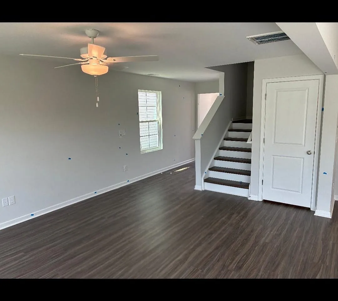 4 bed, 2.5 bath, 1818 sqft, $2,200 — Photo 2