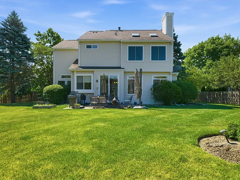 1090 Aster Ct — Photo 41