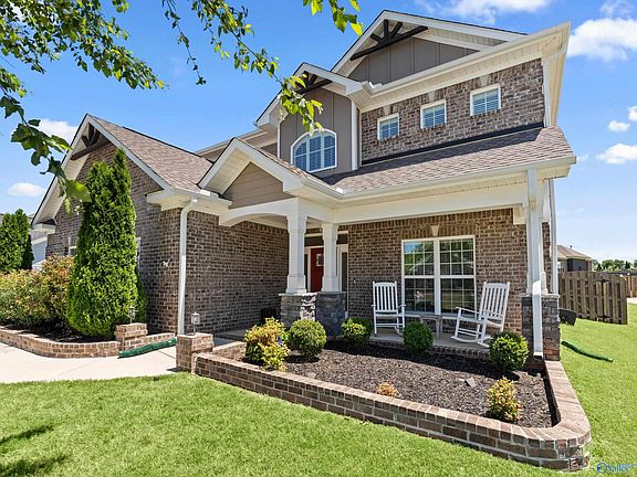 4th image of 102 Kelde Ln