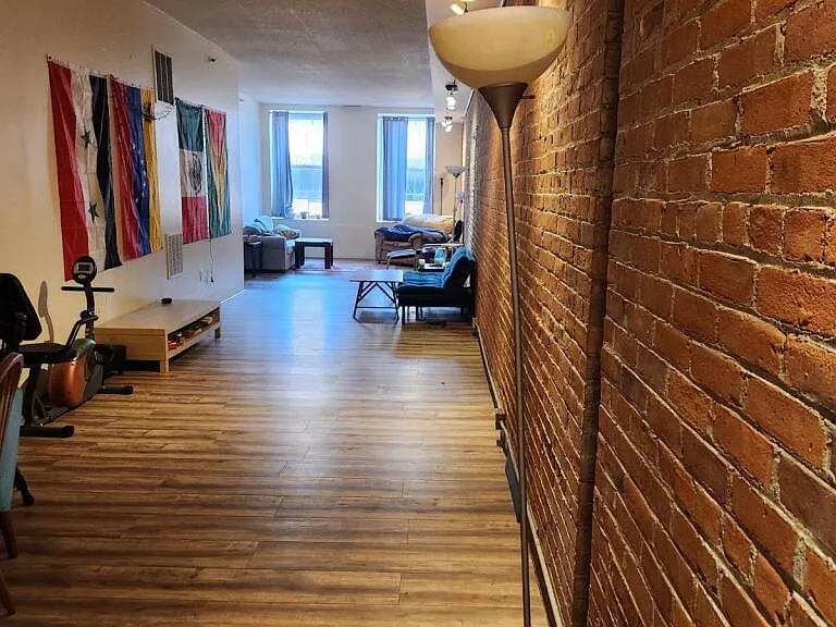 196 Crown St #309 — Photo 4