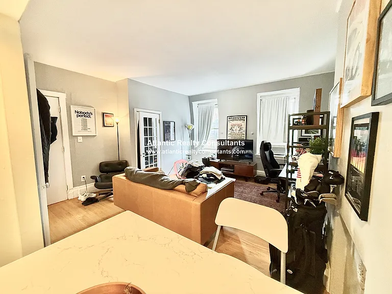 177 Marlborough St #9 — Photo 5