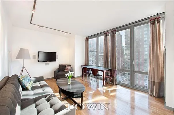 Sold by Town Residential | media 9