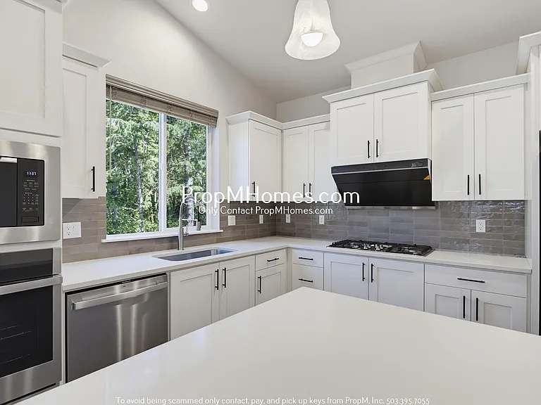 15737 SE Compass Course St — Photo 8