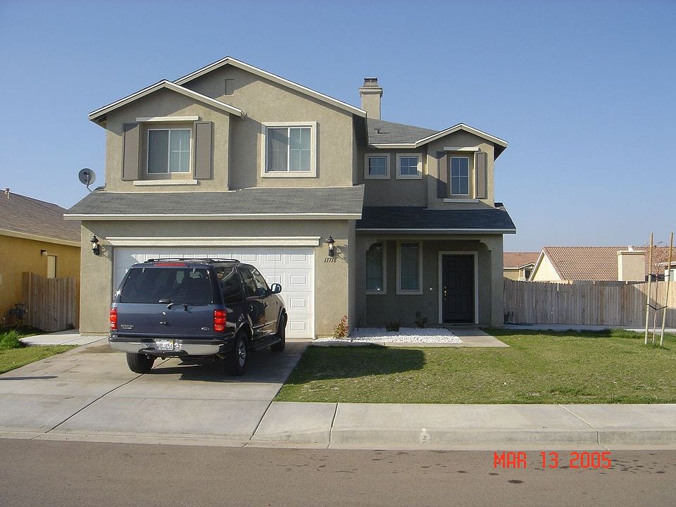 Front View of House 