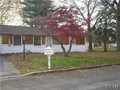 1575 Harmor Ln photo 1