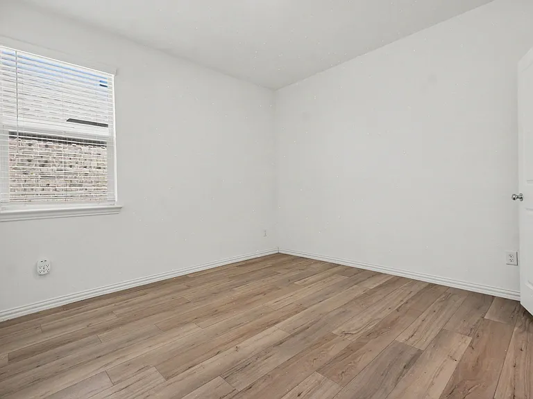 1118 Mahogany Ln — Photo 26