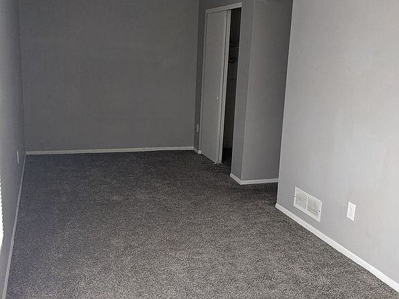 2nd image of 3201 Schuetzen Ln #3203