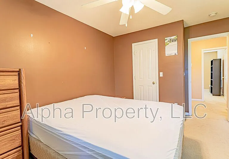 8 Reid Valley Ct — Photo 17