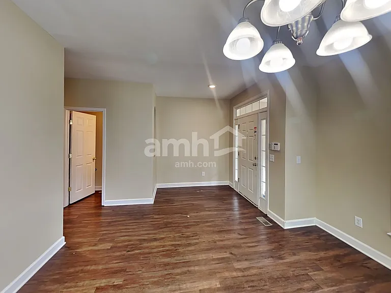 1725 Woodland Pointe Dr — Photo 6