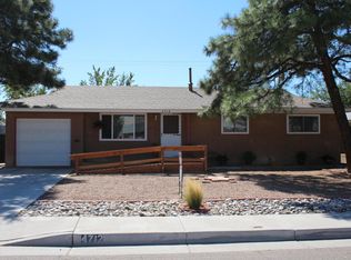 4712 Douglas Macarthur Rd NE, Albuquerque, NM 87110
