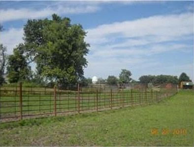 2nd image of 5413 SE Hilltop Rd