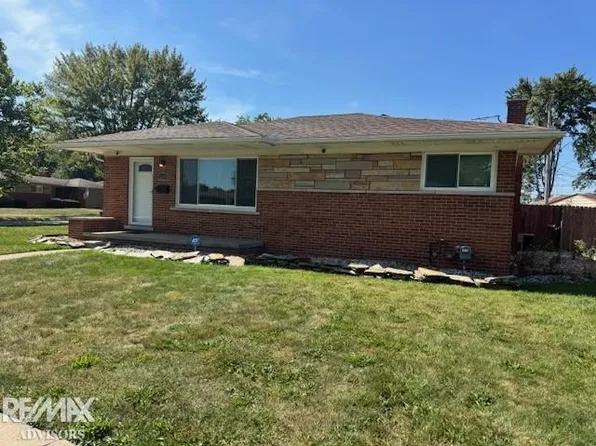 26515 Newport Ave, Warren, MI 48089