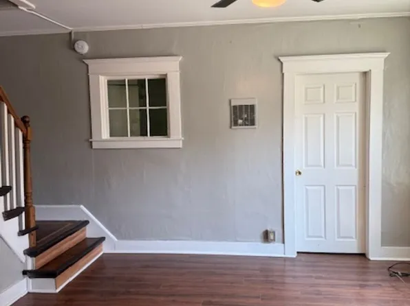 224 Broad St Claremont, 224 Broad St APT 9, Claremont, NH 03743