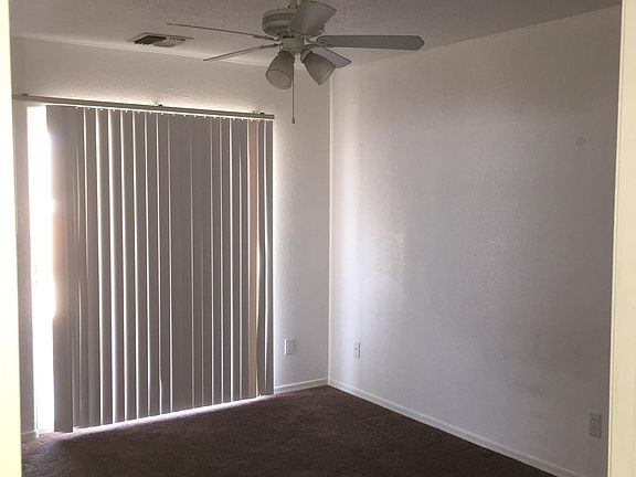 M bedroom