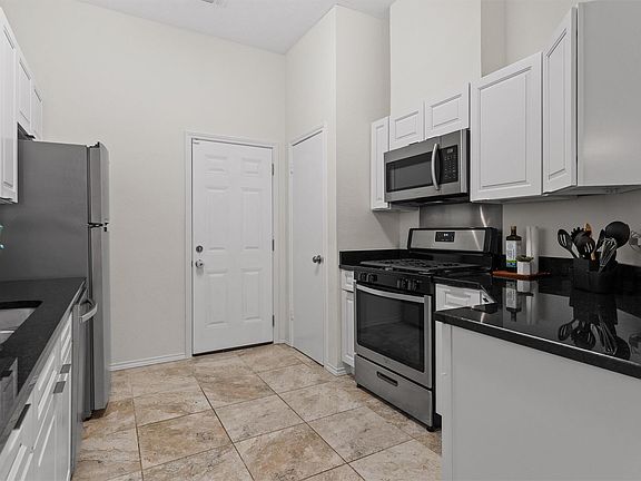 4th image of 14818 Yellowleaf Trl