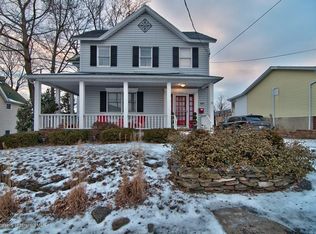 1107 Spring St, Avoca, PA 18641