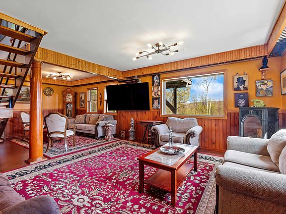 3rd image of 172 Hurd Road