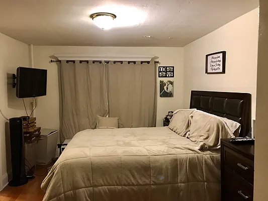 Rented by Voro, LLC | media 43