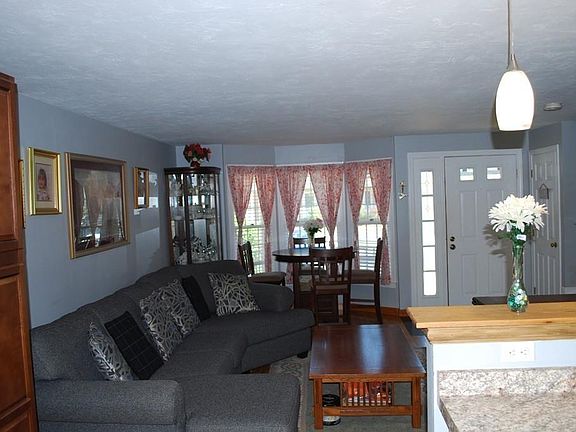 5th image of 15 Bellwood Cir #15