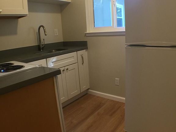 3rd image of 2124 Park Ave APT 40