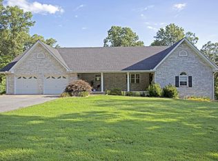 1665 Cedar Dr, Cassville, MO 65625