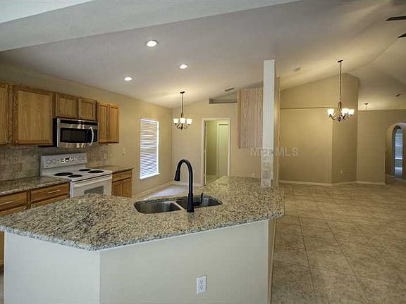 4th image of 156 Pinefield Dr