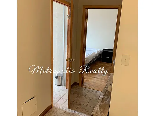 Rented by Metropolis International Realty Inc. | media 40