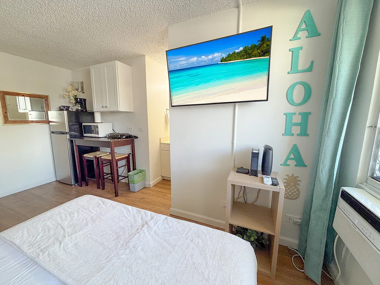 Mellow Kuhio Village Studio — Photo 2
