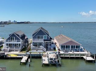 220 52nd St, Ocean City, MD 21842