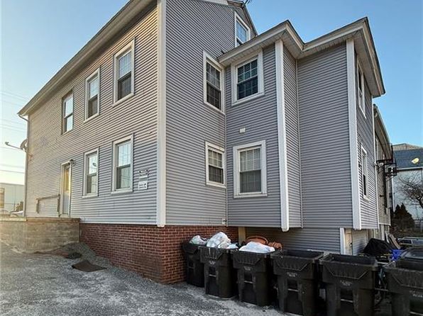 517 High St, Central Falls, RI 02863