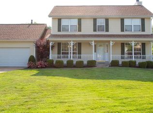 3033 Willow Creek Estates Dr, Florissant, MO 63031