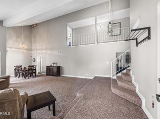 44028 Halcom Ave, Lancaster, CA 93536