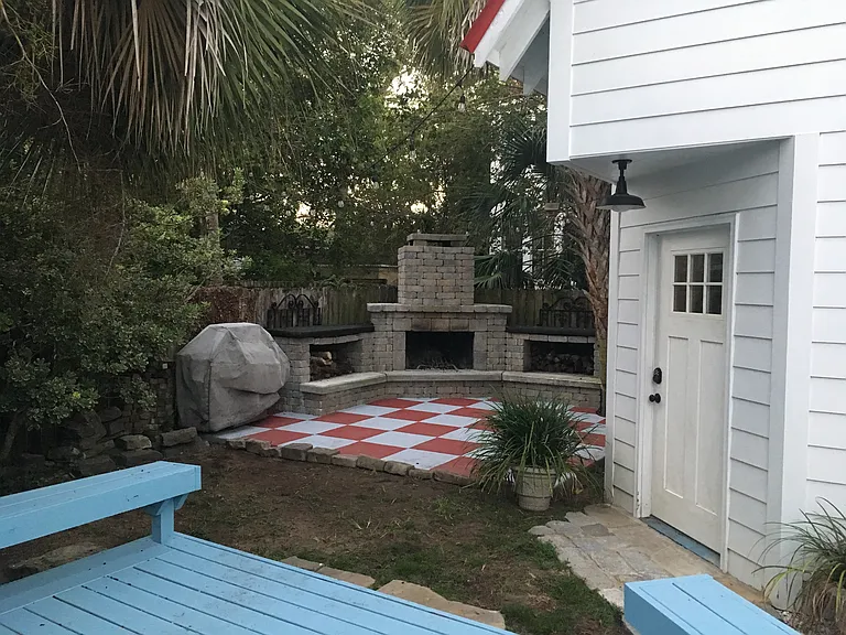 8 Elmwood Ave — Photo 6