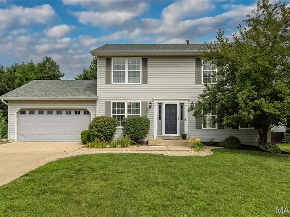 428 Chelsea Way Dr, Saint Charles, MO 63304